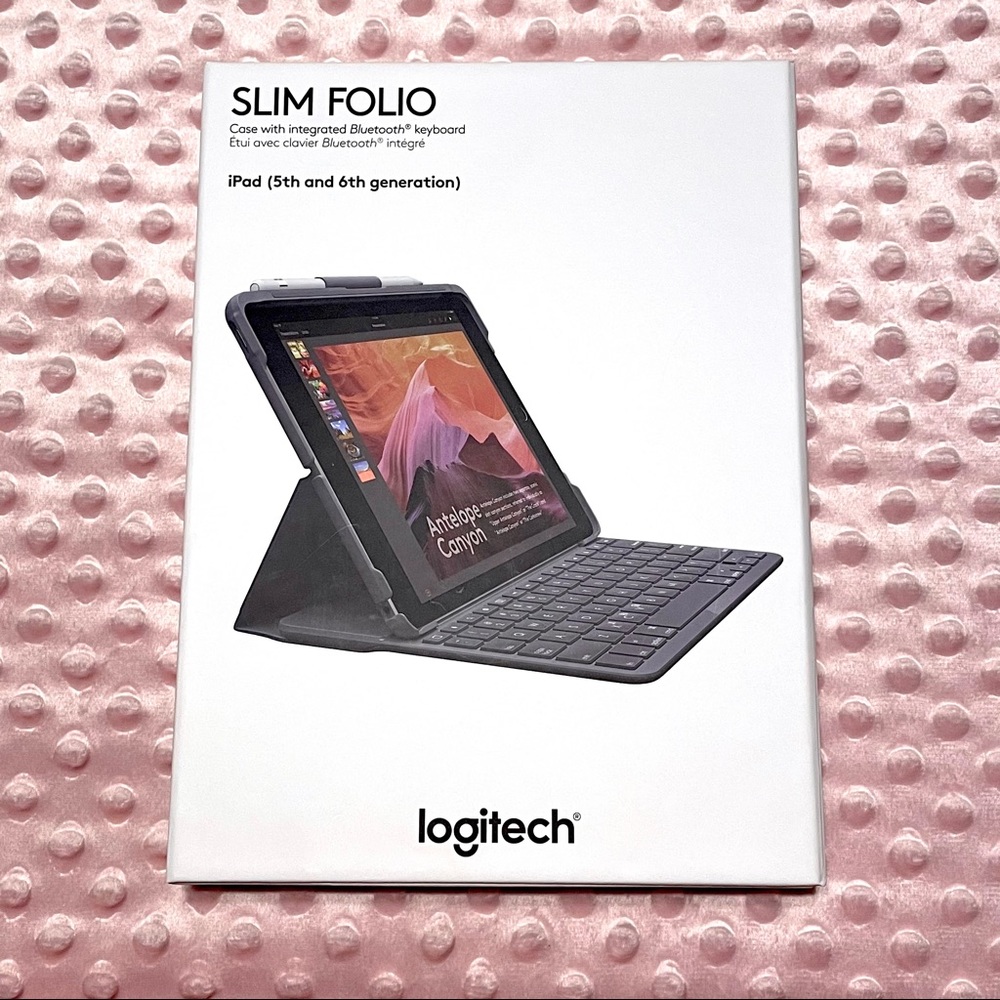 Logitech Slim Folio for iPad 5th and 6th Gen 🔥